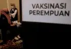 Foto: Vaksinasi Covid-19 Tahap Kedua di Sektor Pelayanan