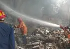 Akibat Bakaran Sampah, Pabrik Fiber Hangus Dilalap Si Jago Merah