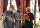 Ibu Negara Turki Jatuh Cinta pada Batik Indonesia