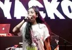 Rapper Yacko Sapa Penggemar Bareng Monkey Shoulder