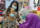 PDIB: Lansia Jaga Tubuh Bugar untuk Menerima Vaksin Covid-19