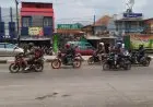 Pemudik Sepeda Motor Mulai Terlihat di Jalan Raya Bandung-Garut