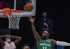 7 Tripoin Masuk, Hardaway Pimpin Mavs Gilas Cavalliers