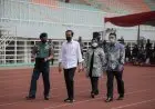 Gubernur Ridwan Kamil Dampingi Presiden Lihat Vaksinasi Massal di Stasiun dan Lapangan Bola