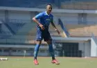 Sansan Isi Posisi Striker Persib