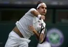 Federer jadi petenis putra tertua ke perempat final Wimbledon
