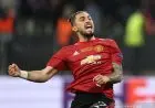 Alex Telles Tegaskan Tetap Bersama Setan Merah