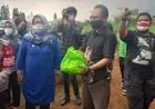 Usai Pengibaran Bendera Putih, Ade Yasin Silaturrahmi dengan Pokdarwis Puncak