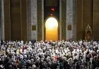 Aduh, Tiba-tiba Ponsel Berbunyi Ketika Sholat, Harus Bagaimana?