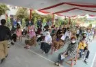 Ridwan Kamil Tinjau Vaksinasi COVID-19 Pelajar di Bandung Barat