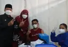 Tinjau Vaksinasi Usia Remaja, Ini Pesan Oded