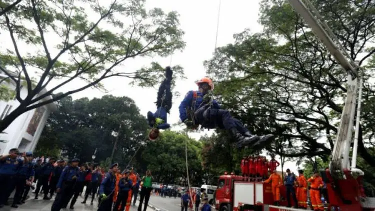 Rayakan Hari Jadi Diskar Kota Bandung Unjuk Kebolehan