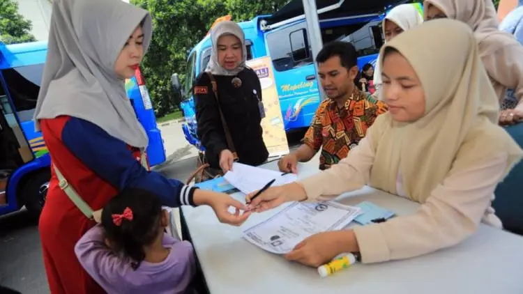 Tawarkan Kemudahan Disdukcapil Kota Bandung Masuk Kampus  