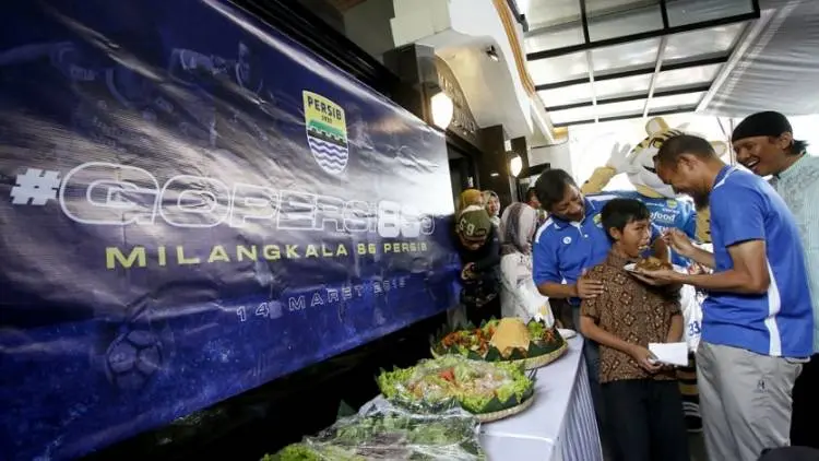  HUT ke-86, Persib Kunjungi Panti Asuhan