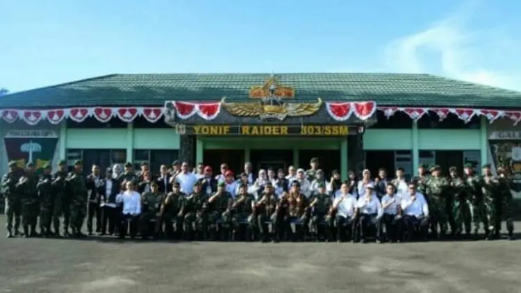 450 Prajurit Yonif Raider 303/SSM Penuhi Kebutuhan Guru Perbatasan