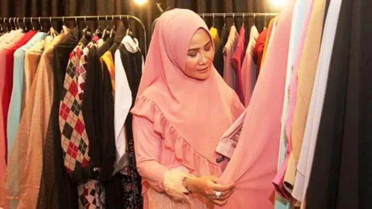 Kiat Sukses Mendesain Busana Muslim Ala Arfiani