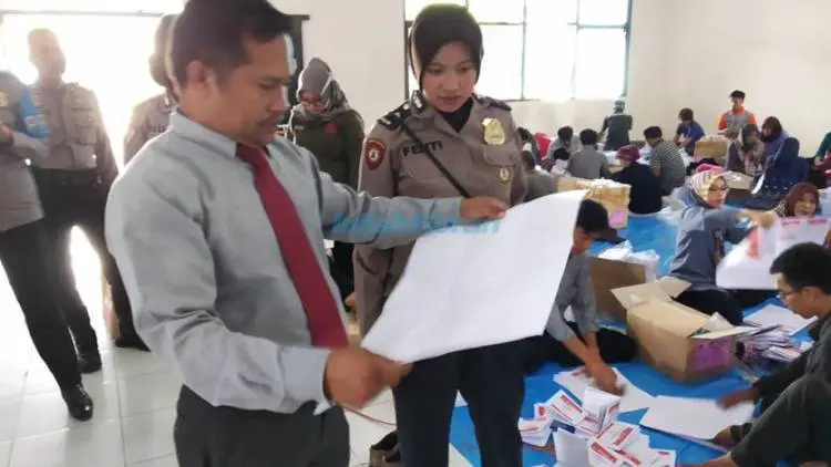 Hari Kedua Sorlip, Ada 197 Surat Suara Rusak