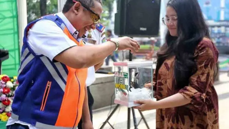 Pemkot Gandeng Grab Uji Coba Carpooling