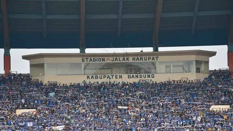 'Persib Butut', Bobotoh Juga Teriakkan 'Ganti Radovic'