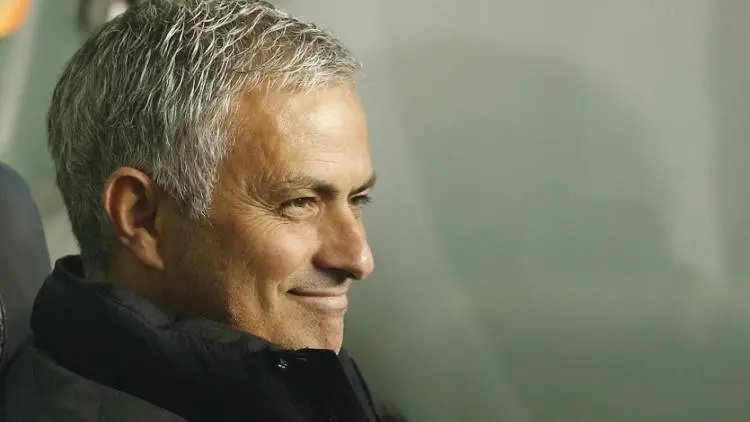 Fans Nyanyikan 'Mourinho' di Bernabeu, Tanda-tanda...