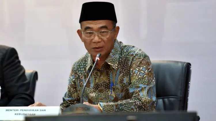 Mendikbud Ajak Masyarakat Bersinergi Percepat Pembangunan
