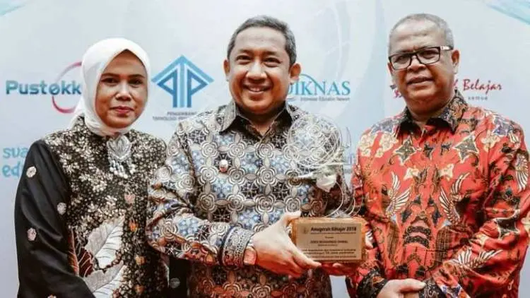 Kota Bandung Terima Penghargaan Kihajar 2018