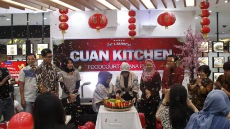 Istana Plaza Hadirkan Tempat Makan Keluarga