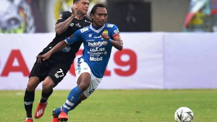 Persib Ditekuk PS Tira 2-1 di Kandang Sendiri