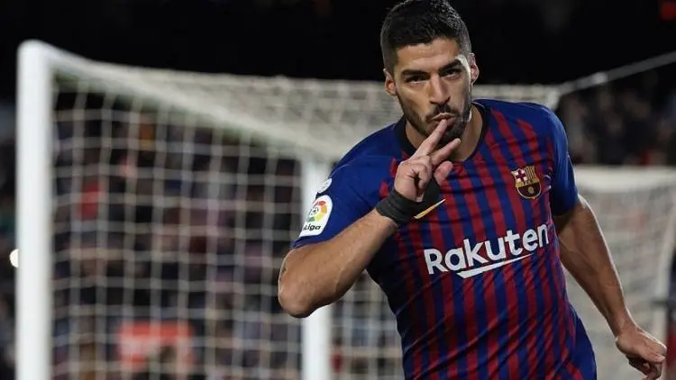Malamnya Suarez, Barcelona ke Final Singkirkan Madrid