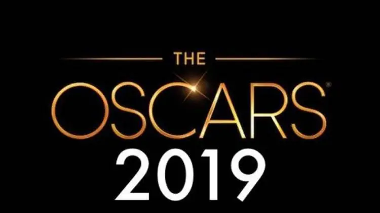 Inilah Busana Artis JLo di Red Carpet Oscar 2019