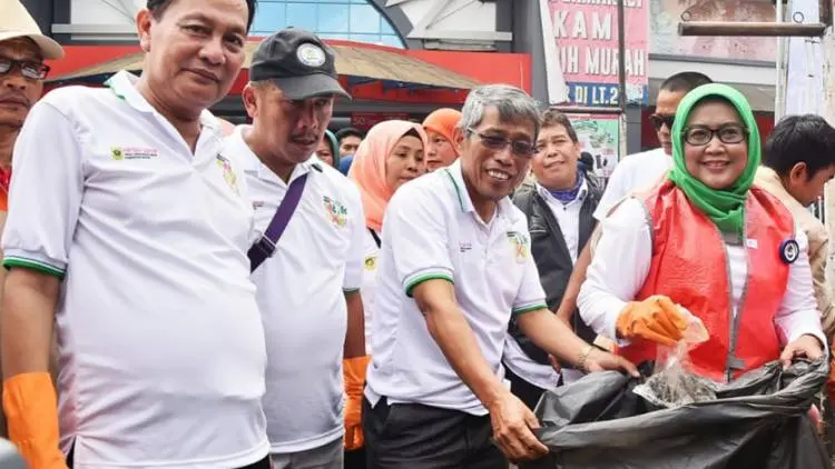Satu Dapil, Satu Tempat Pembuangan Sampah