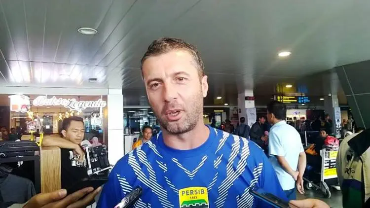 Radovic Tak Persoalkan Dua Gol Arema FC