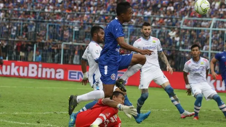 Arema Disingkirkan Persib, Hendro: 'Maaf Aremania'