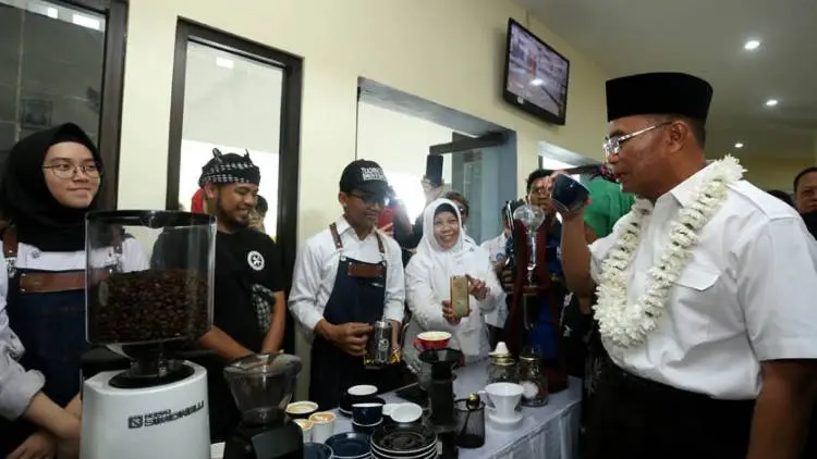 Songsong Revolusi Industri 4.0. Mendikbud Dorong Digitalisasi di SMK 