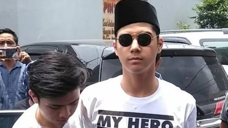 Penjaga Rutan Pun Ikut Bernyanyi Bersama Al untuk Ahmad Dhani