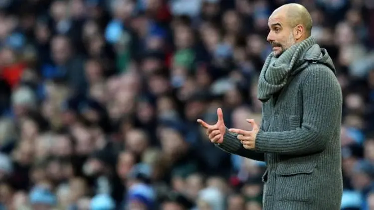 City Menang, Guardiola Tetap Tak Senang
