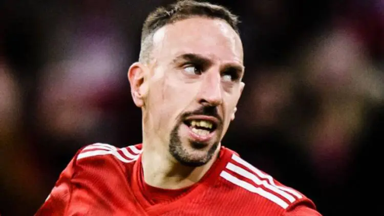 Edan Pisan Ribery, Istri Baru Melahirkan Dia Tinggal Lawan Liverpool