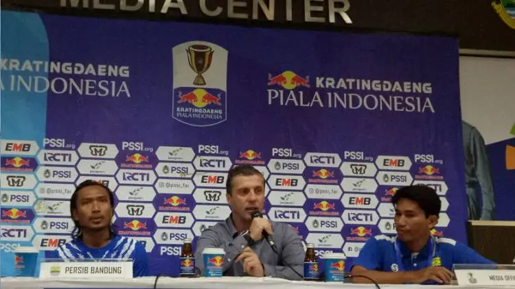 Persib Ditahan Imbang Arema, Hariono: Maaf Bobotoh!