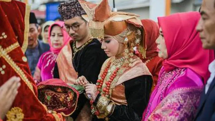 Menuju Syar’i, Konsep Pernikahan Muslim Menjadi Tren