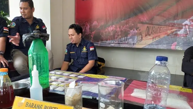 Polisi Bongkar 'Home Industri' Sabu-sabu di Bogor 