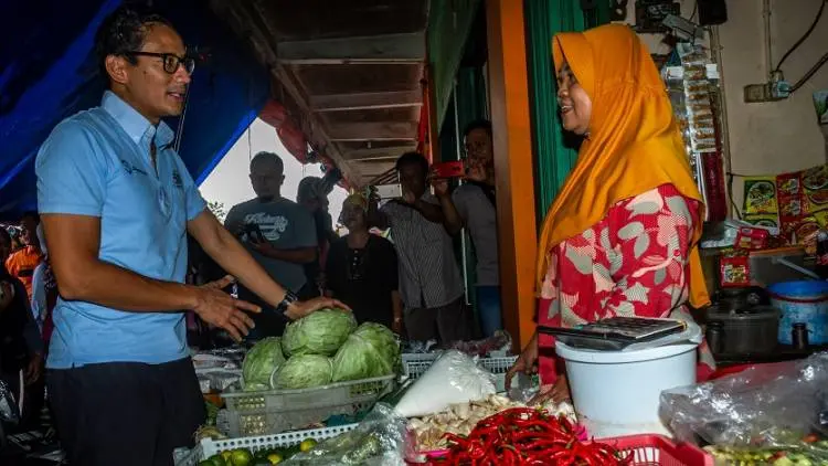 Tak Etis, Plesetan 'Sandiwara Uno'