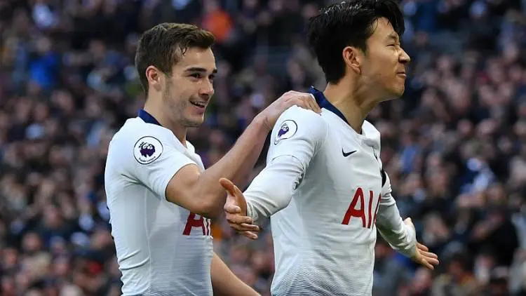 No Kane, No Problem! Tottenham Gulung Dortmund 3-0