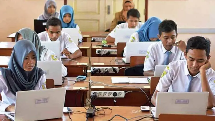 Keberhasilan Revitalisasi SMK Selaras dengan Komitmen Industri