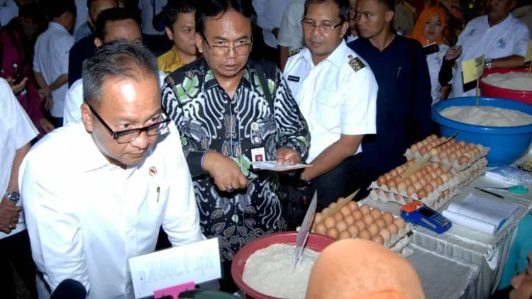 Mensos: Hoaks Menjadi Masalah Sosial