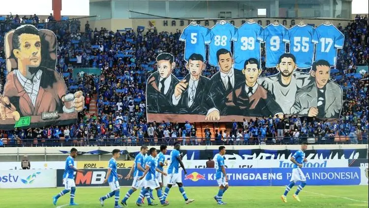 Resmi: Persib vs Arema Diundur ke 18 Februari