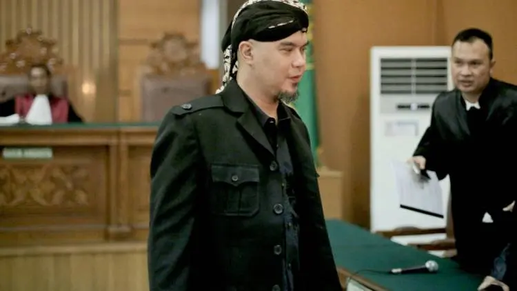 Jalani Sidang Lanjutan, Ahmad Dhani Tampil Rapi
