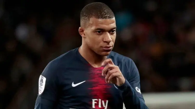 Seorang Diri Mbappe Gantikan Neymar-Cavani? Ah, Terlalu Berat