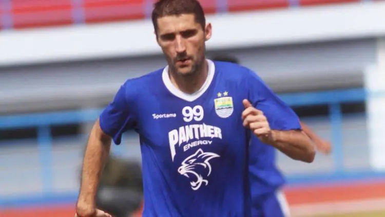 Lewat Eksekusi Penalti, Lopicic Buka Kran Gol untuk Persib