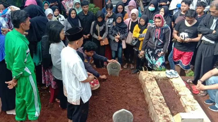 Cerita Pilu Banjir Jati Endah, Ajay Selamat Anaknya Tewas Terseret Bah