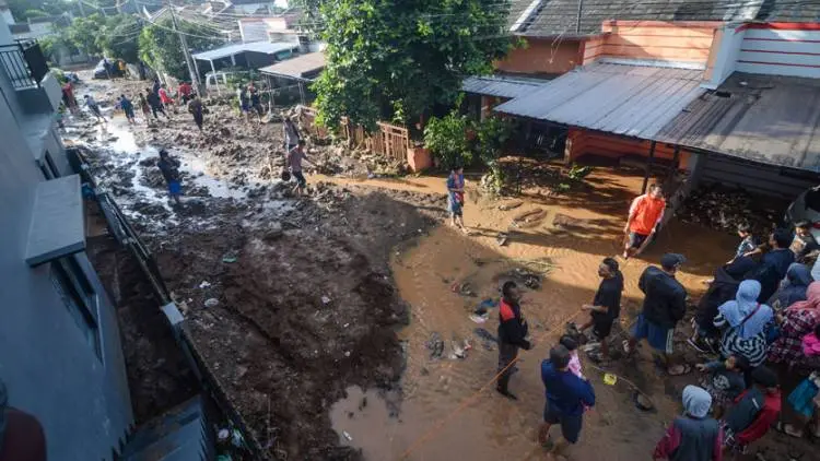 Kisah Ajay Berjuang Melawan Maut saat Banjir Melanda Jati Pasir